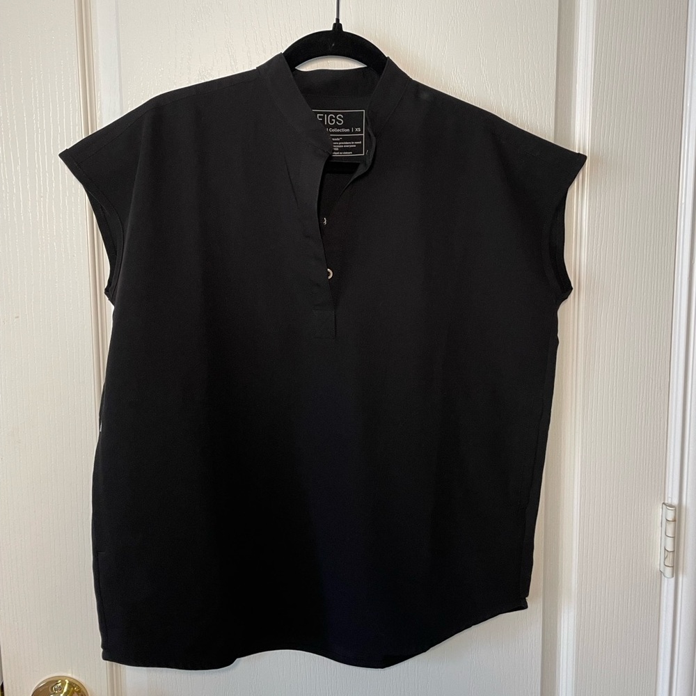 figs Rafaela Oversized Scrub Top Black